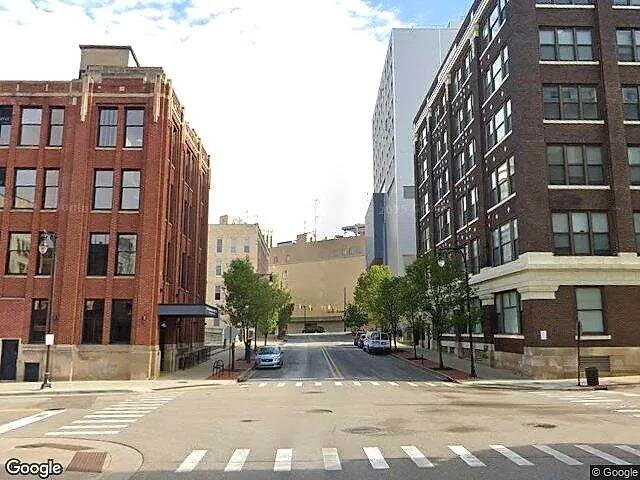 38 Commerce photo 3