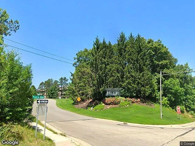 Devonwood Place Condominium photo 1