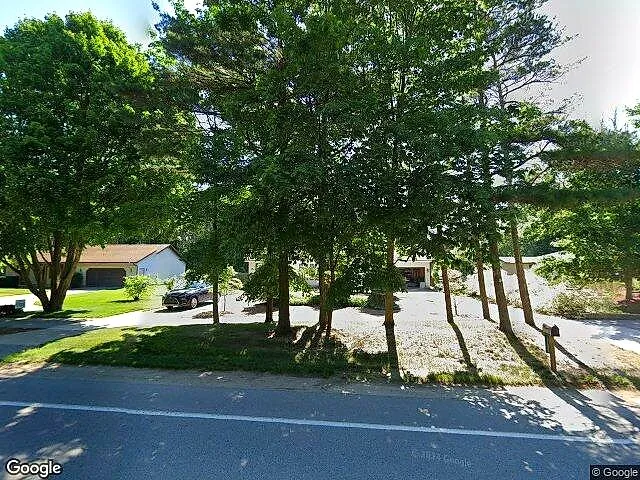 Beach Woods photo 5
