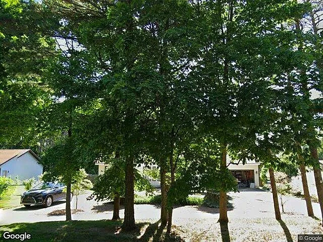 Beach Woods photo 6