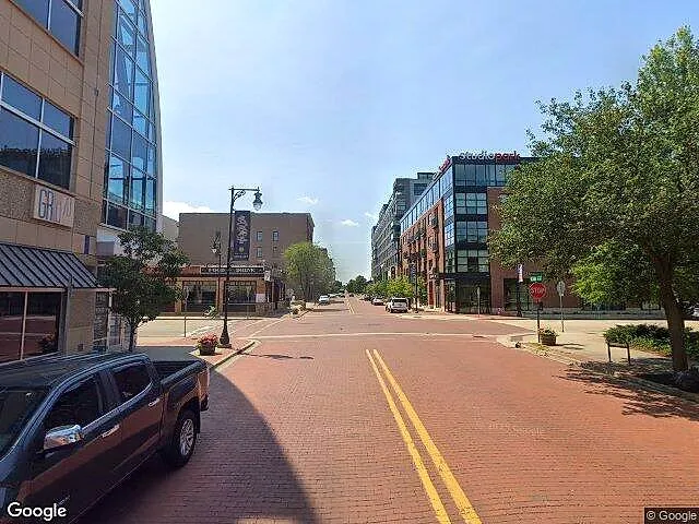 70 Ionia Building photo 6