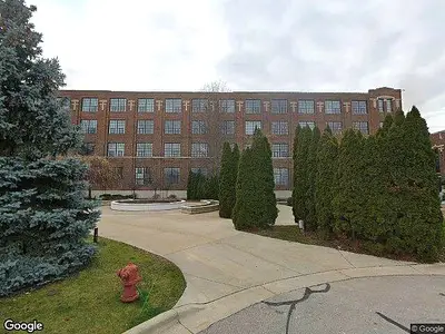 American Seating Park Condominium