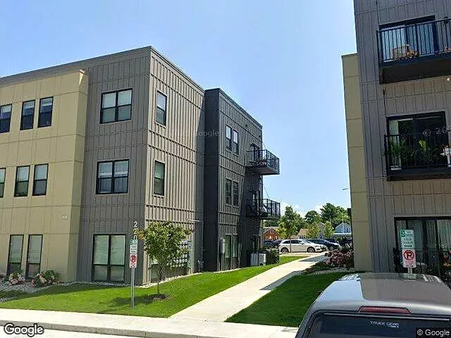 HARBORFRONT CONDOS photo 7