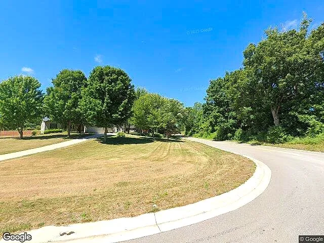 Courtland Hills photo 12