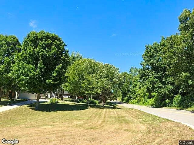 Courtland Hills photo 13