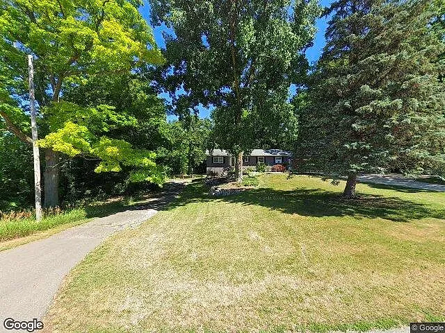 Courtland Hills photo 3
