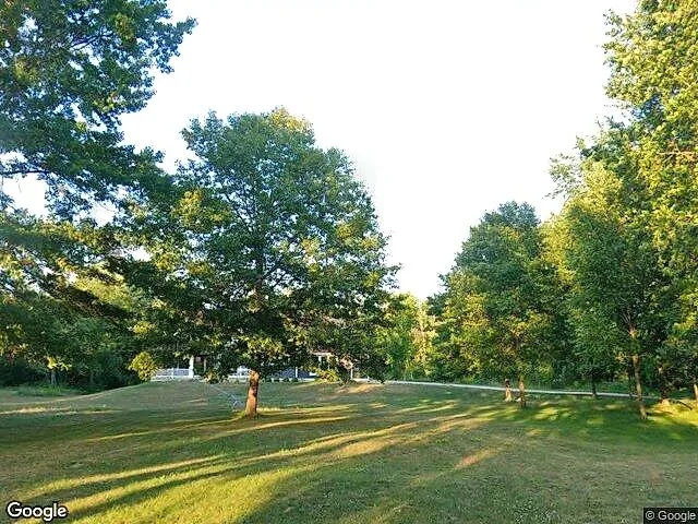 Courtland Hills photo 6