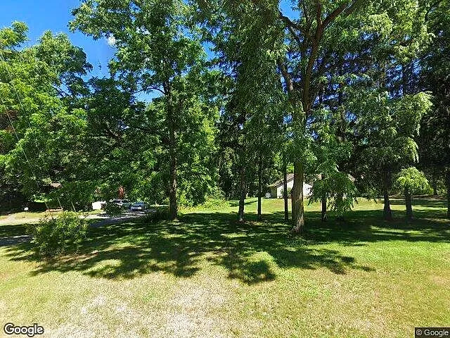 Courtland Hills photo 9