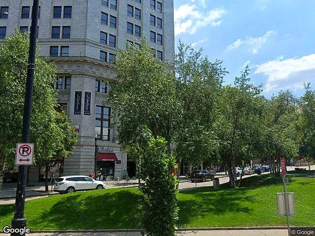 171 Monroe Condominium photo 7