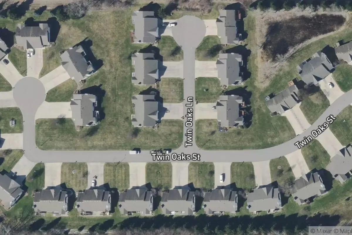 Twin Oaks photo 1