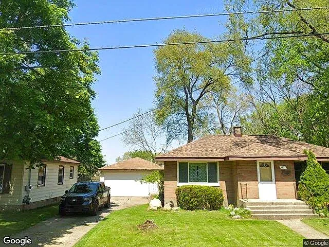 Shopdale First Add. photo 1