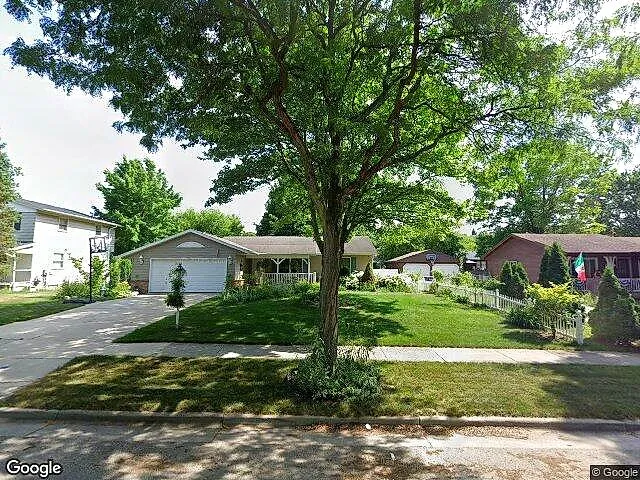 Colonial  Estates photo 1