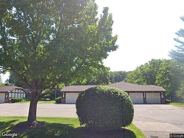 Grosse Pointe Estates Condominiums photo 13