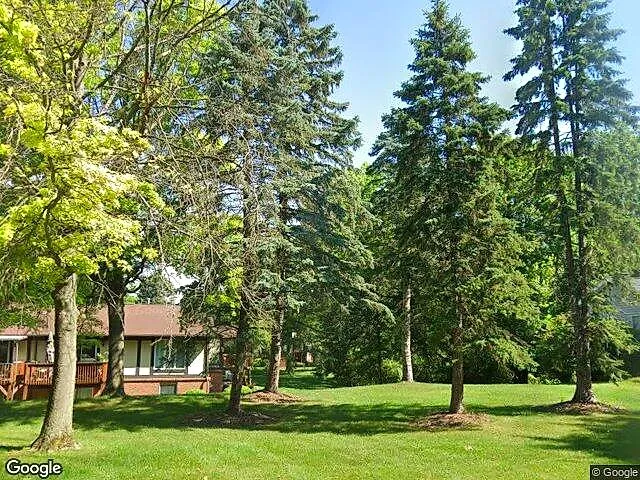 Grosse Pointe Estates Condominiums photo 8