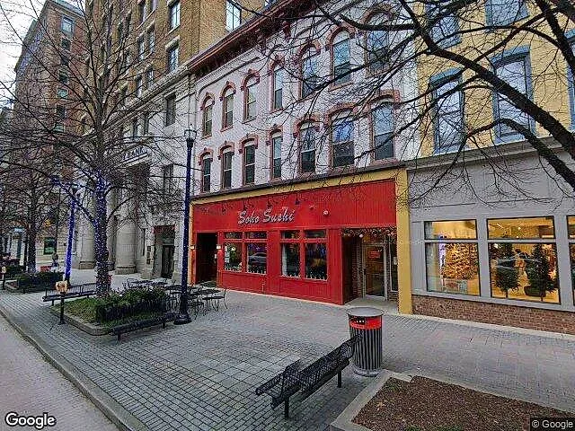 Front Row Condominiums photo 5