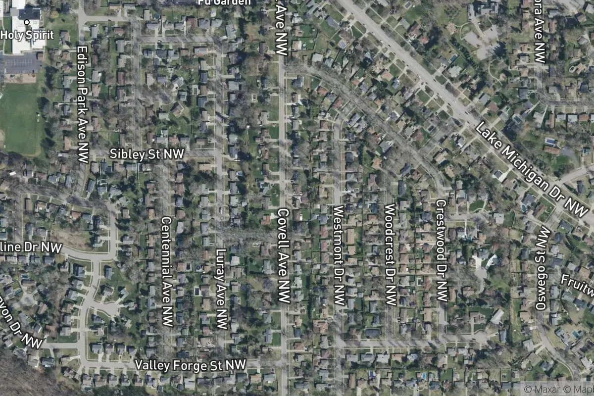 Gross Point photo 1