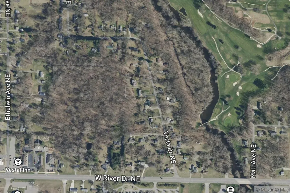 Rouge River Acres photo 1