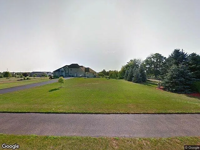 Carpet Rose Estates photo 3