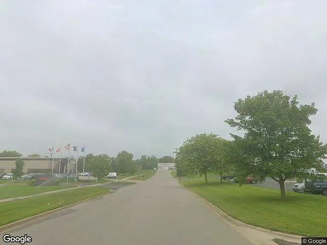 76th Street Industrial Center photo 2
