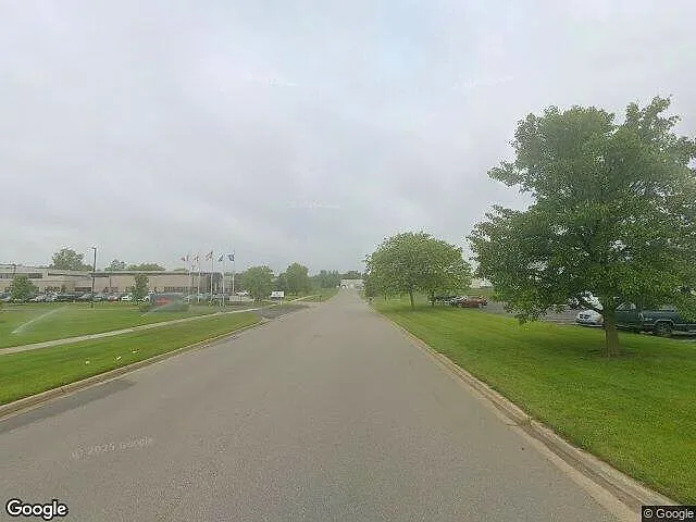 76th Street Industrial Center photo 9