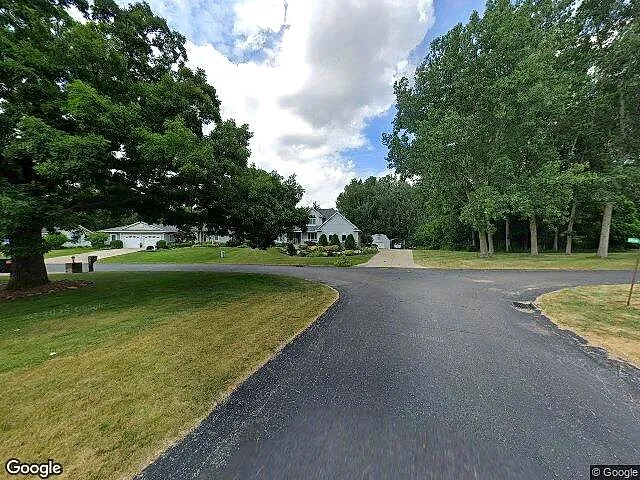 Grand Woods photo 9
