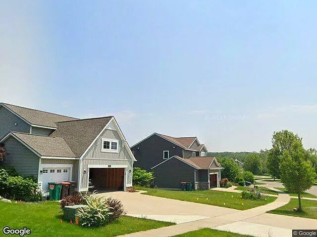 Brayridge Condominiums at Lowing Woods photo 8