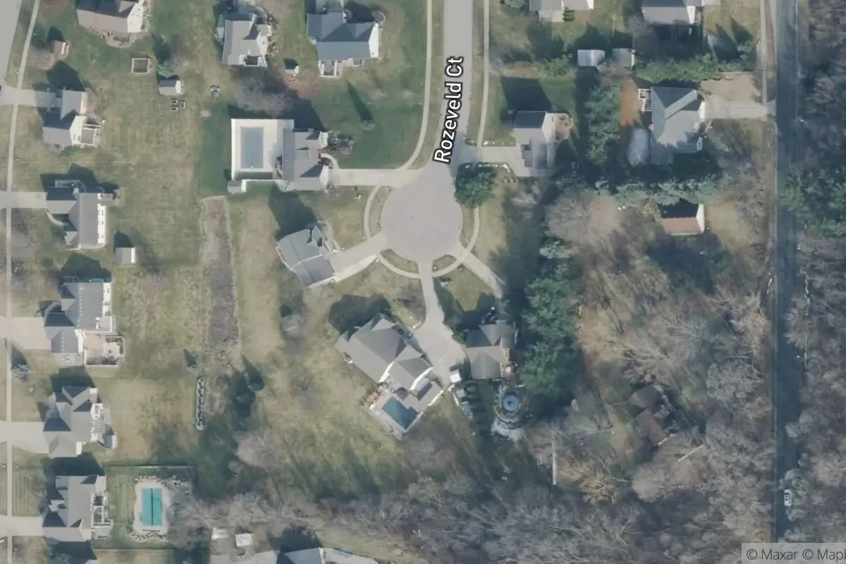 Rozeveld Court photo 1