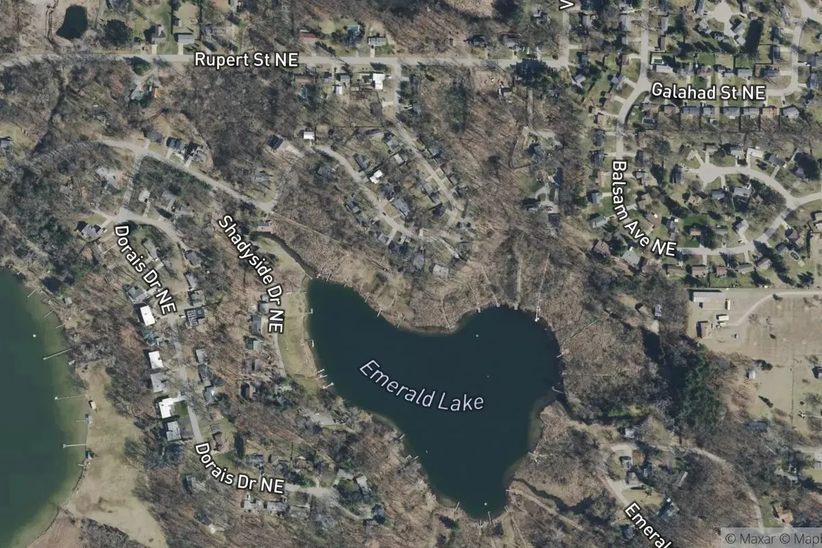 Emerald Lake Terraces photo 1