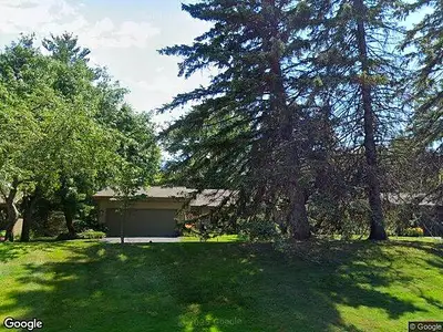 Forest Hills Condominiums