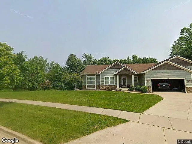 Cambridge Grove photo 9