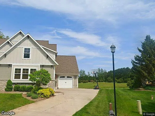 Bridle Path Site Condominium photo 3