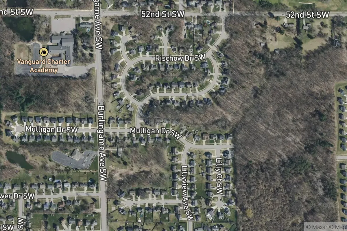 Oriole Park Estates photo 1
