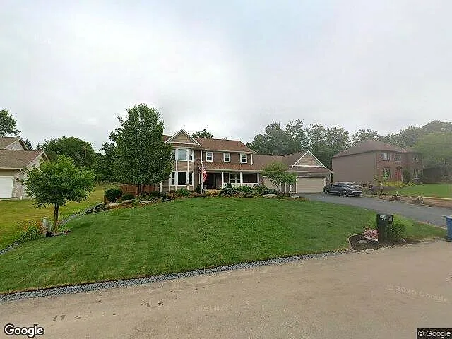 Ashton Woods photo 6