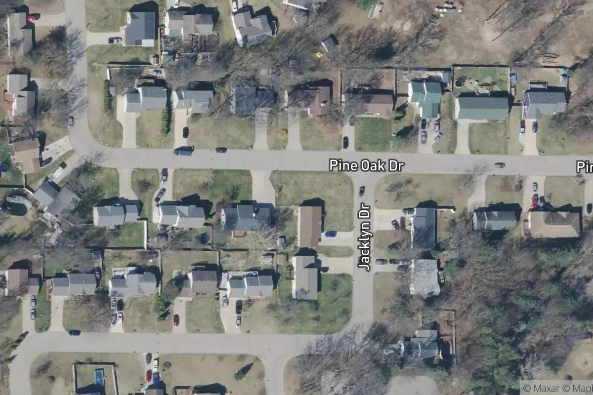 Pineoaks Estates Sub photo 1