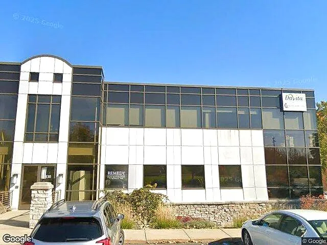 330 East Beltline photo 3