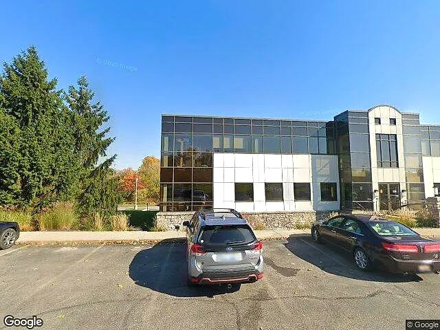 330 East Beltline photo 4