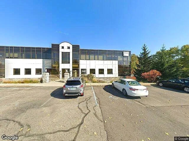 330 East Beltline photo 8