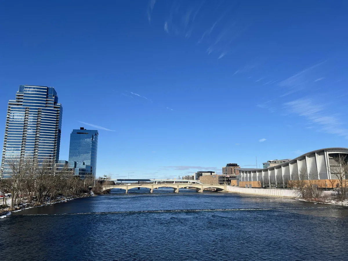 Grand Rapids photo 3