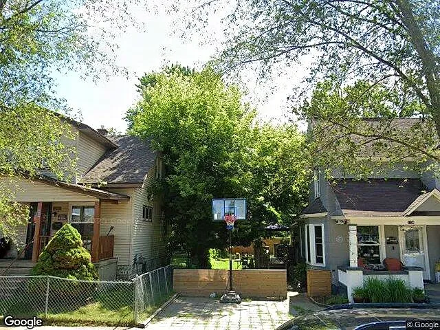540 Leonard Condominium photo 3