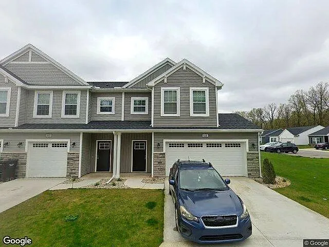 Alderwood Townhomes photo 4