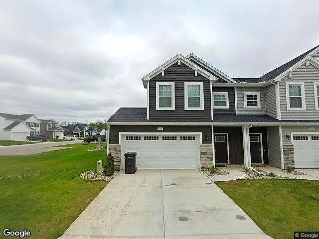 Alderwood Townhomes photo 8