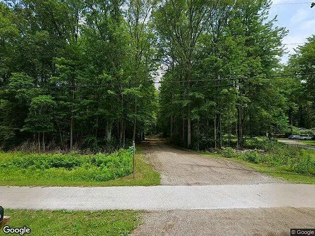 Farmwood photo 2