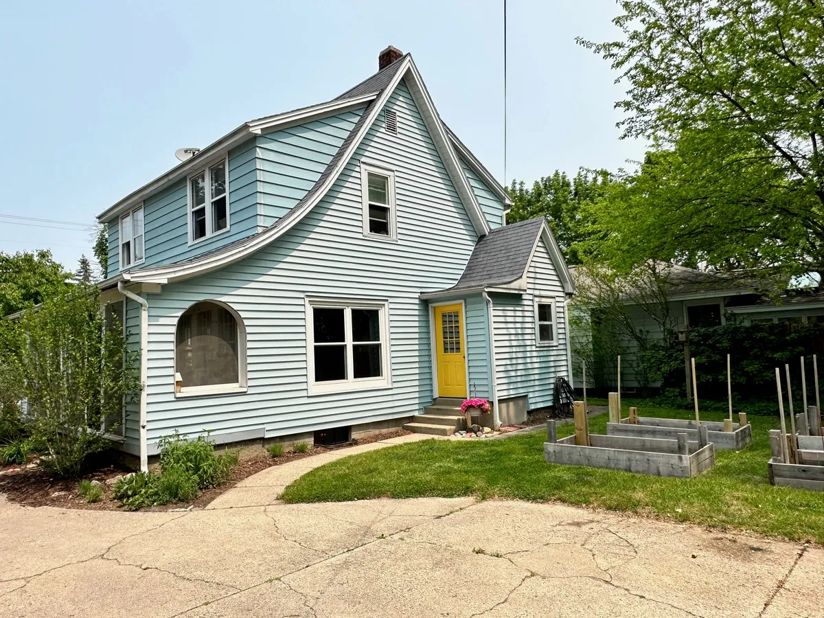 North End photo 4