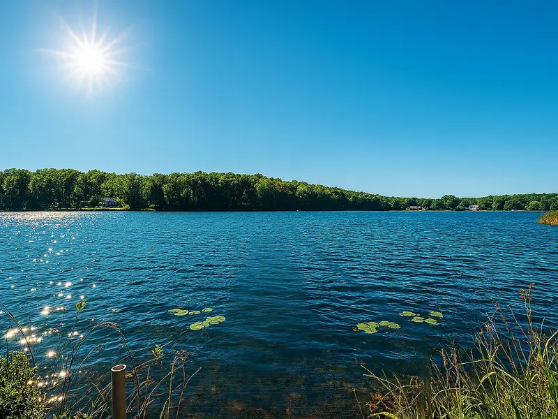 Tek-E-Nink Lake