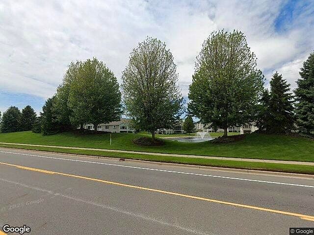 ELMWOOD LAKE CONDOMINIUM photo 5