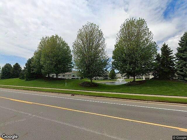 ELMWOOD LAKE CONDOMINIUM photo 5