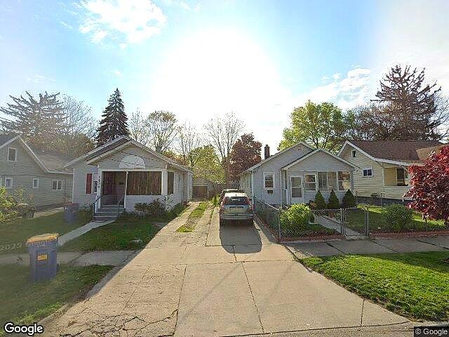 Adrian Buys' Add. photo 4