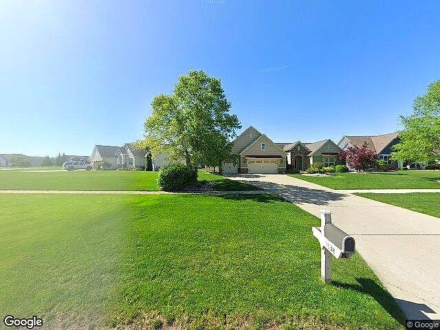 Green Meadow Condominiums photo 3