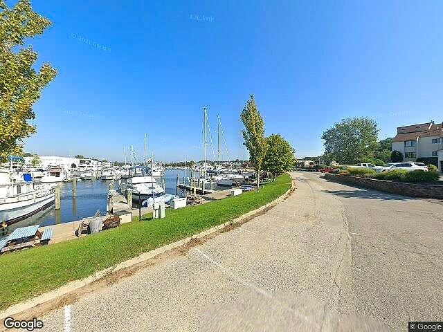 Captains Cove Condominium photo 4