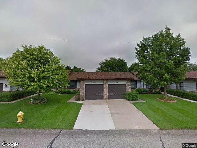 Dean Lake Woods Condominiums photo 5